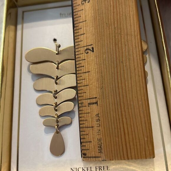 Matte Gold Tone Dangle Earrings - Picture 3 of 4